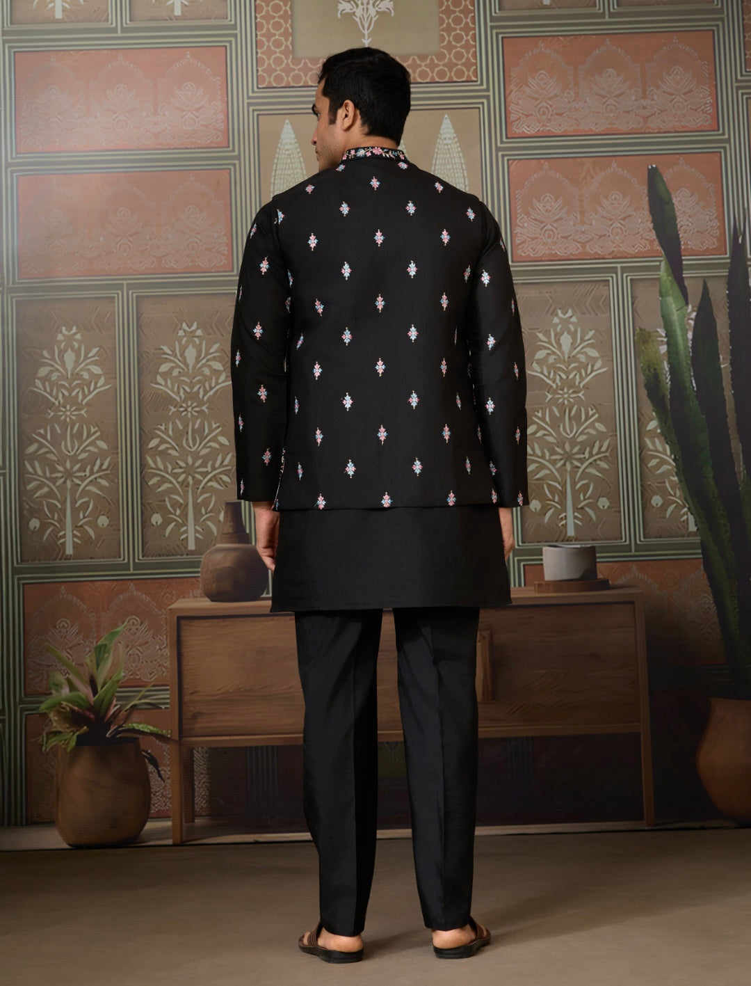Black Mens Kurta with Stylish Koti for Wedding Wear